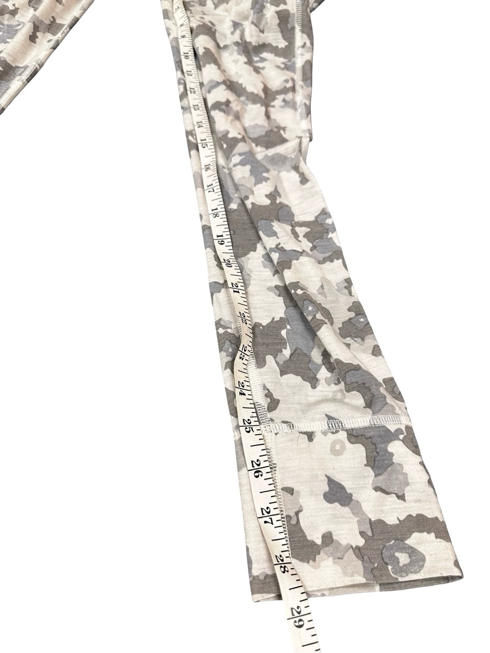 Outdoor Research Alpine Onset Merino 150 Baselayer Bottom Leggings in Grey Camo - Picture 6 of 10